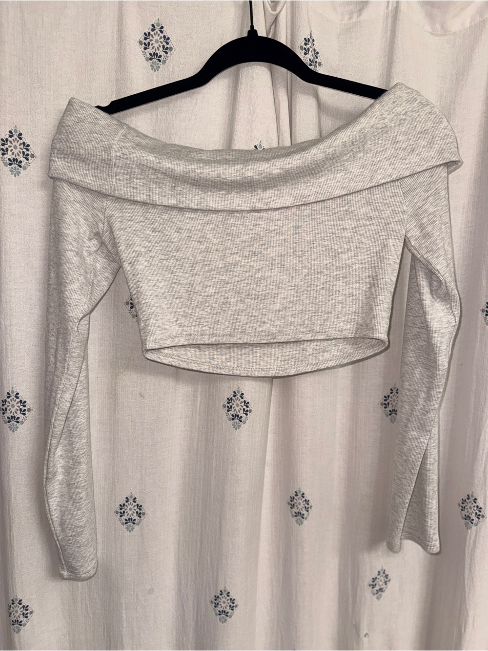 Garage Grey Ribbed Off-the-Shoulder Long Sleeve Crop Top Size Medium